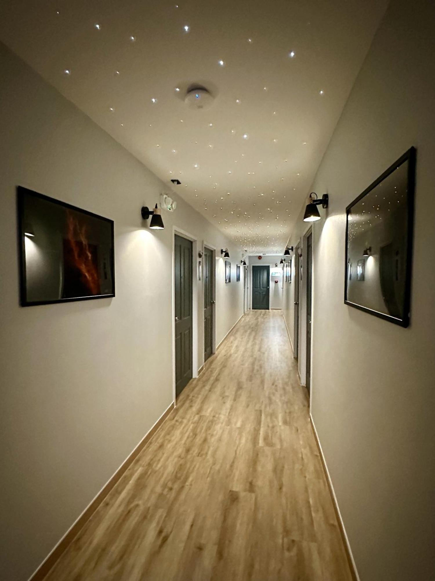 Bed-Room At Suvarnabhumi Airport - Newly Renovated Бангкок Екстер'єр фото